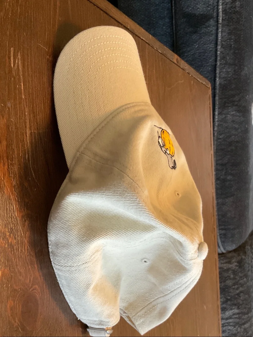 American Eagle Outfitters Snoopy and Pumpkin Cream Cotton Cap